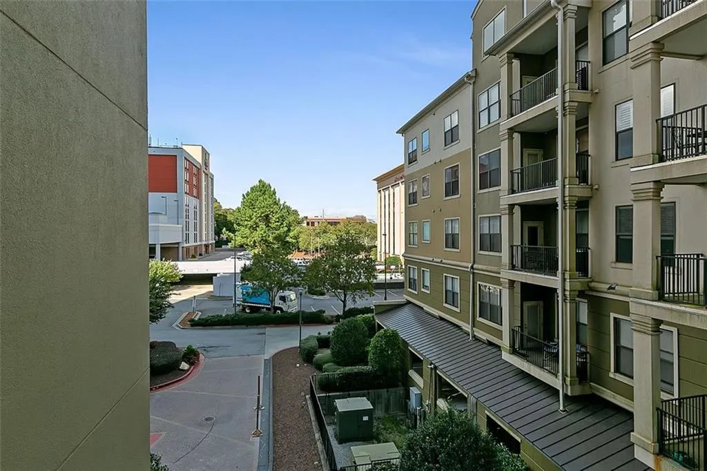 795 Hammond Drive Ne Unit 302, Atlanta, Georgia 30328, 1 Bedroom Bedrooms, ,1 BathroomBathrooms,Residential,Sold,795 Hammond Drive Ne Unit 302,6798665