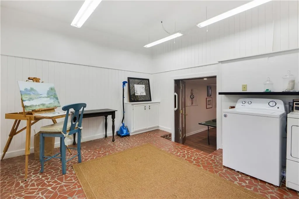 1240 Old Woodbine Road, Sandy Springs, Georgia 30319, 5 Bedrooms Bedrooms, ,5 BathroomsBathrooms,Residential,Sold,1240 Old Woodbine Road,6845839