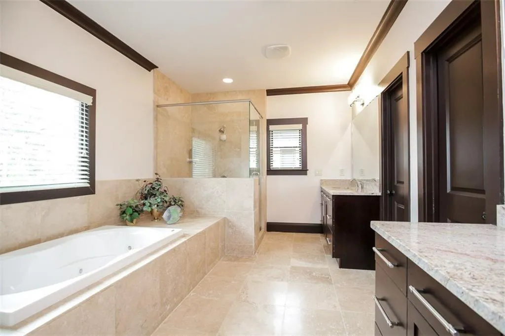 613 Esfun Trace, Sandy Springs, Georgia 30328, 4 Bedrooms Bedrooms, ,4 BathroomsBathrooms,Residential,Sold,613 Esfun Trace,5793418