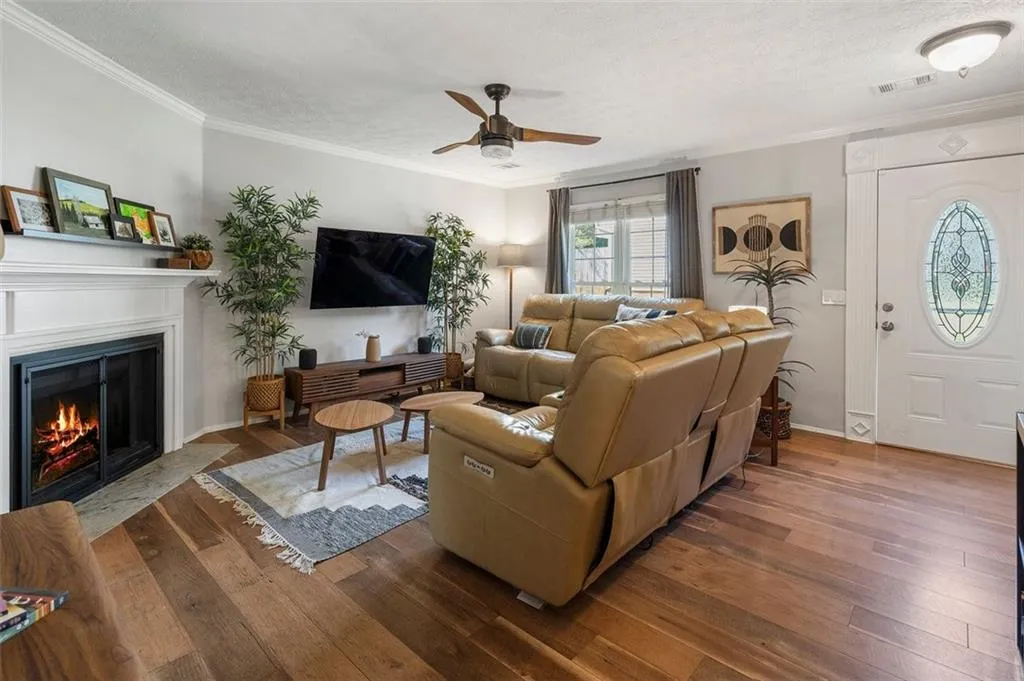2105 Queen Anne Court, Atlanta, Georgia 30350, 3 Bedrooms Bedrooms, ,3 BathroomsBathrooms,Residential,Sold,2105 Queen Anne Court,7432476