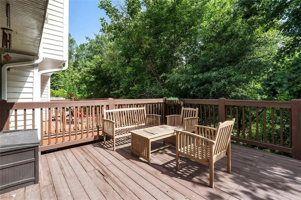 2105 Queen Anne Court, Atlanta, Georgia 30350, 3 Bedrooms Bedrooms, ,3 BathroomsBathrooms,Residential,Sold,2105 Queen Anne Court,7432476