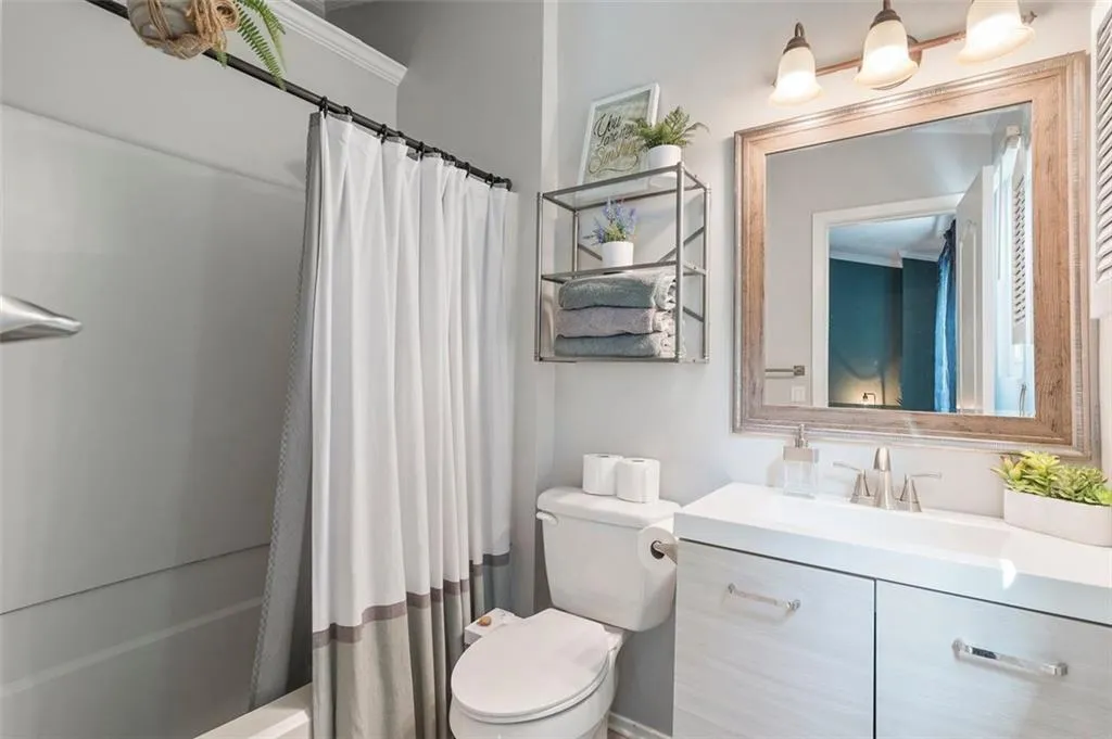 2105 Queen Anne Court, Atlanta, Georgia 30350, 3 Bedrooms Bedrooms, ,3 BathroomsBathrooms,Residential,Sold,2105 Queen Anne Court,7432476