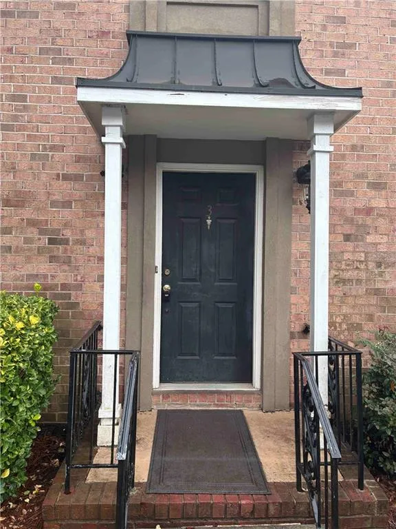 6980 Roswell Road Unit B3, Atlanta, Georgia 30328, 2 Bedrooms Bedrooms, ,1 BathroomBathrooms,Residential,For Sale,6980 Roswell Road Unit B3,7673033