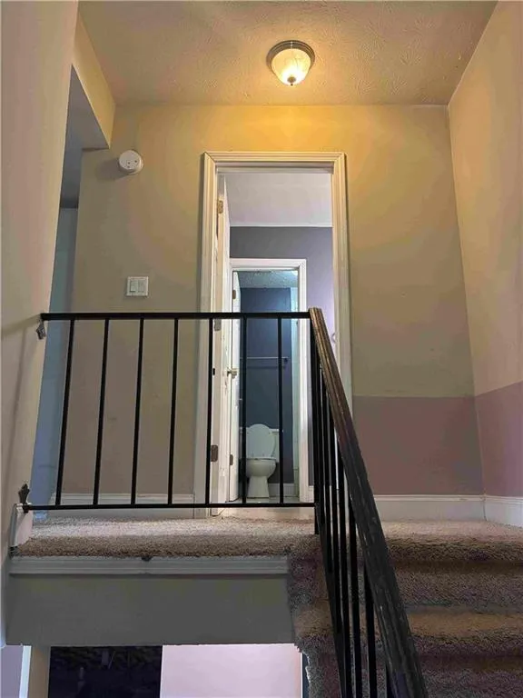 Continuation of the staircase to second level