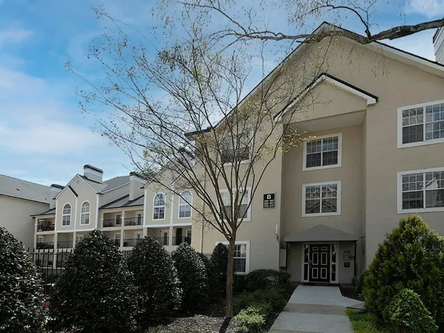 3655 Habersham Road Ne Unit 352, Atlanta, Georgia 30305