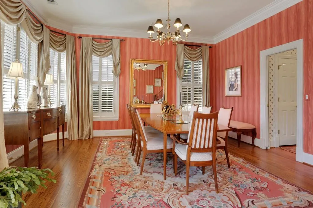 1070 Arbor Trace, Brookhaven, Georgia 30319, 5 Bedrooms Bedrooms, ,4 BathroomsBathrooms,Residential,Sold,1070 Arbor Trace,5626385