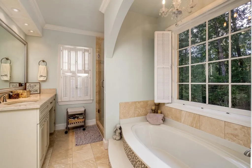 1590 Bakers Glen Drive, Sandy Springs, Georgia 30350, 5 Bedrooms Bedrooms, ,5 BathroomsBathrooms,Residential,Sold,1590 Bakers Glen Drive,6794167