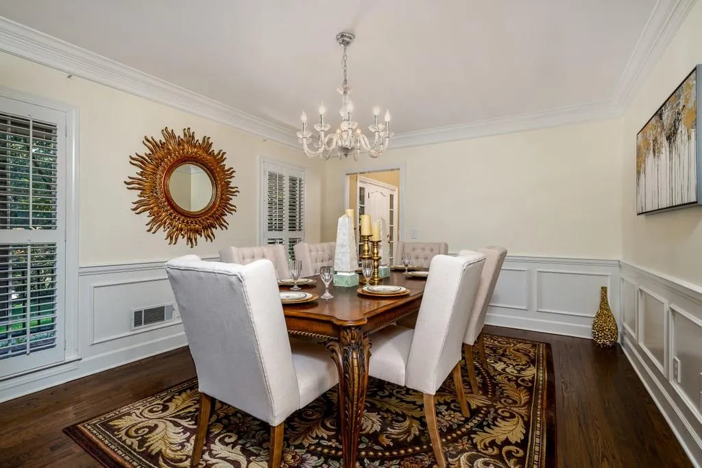 1590 Bakers Glen Drive, Sandy Springs, Georgia 30350, 5 Bedrooms Bedrooms, ,5 BathroomsBathrooms,Residential,Sold,1590 Bakers Glen Drive,6794167