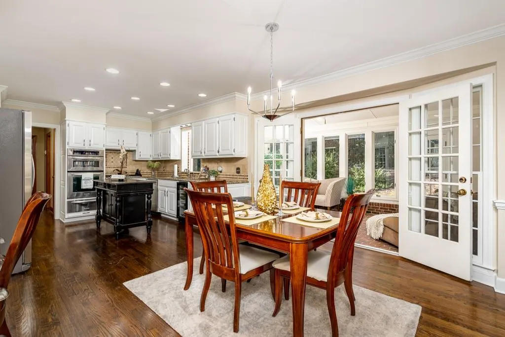 1590 Bakers Glen Drive, Sandy Springs, Georgia 30350, 5 Bedrooms Bedrooms, ,5 BathroomsBathrooms,Residential,Sold,1590 Bakers Glen Drive,6794167