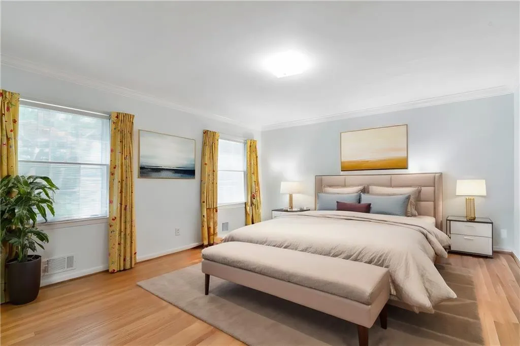 Spacious owner's suite. Virtually staged.