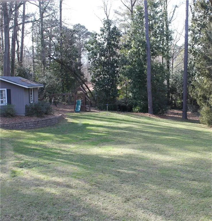 560 Carriage Drive, Sandy Springs, Georgia 30328, 4 Bedrooms Bedrooms, ,3 BathroomsBathrooms,Residential,Sold,560 Carriage Drive,6678794