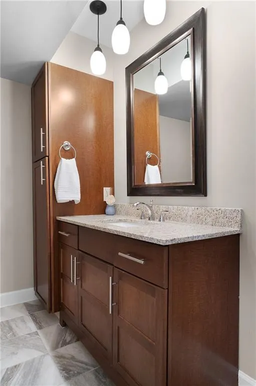 6851 Roswell Road Unit F1, Sandy Springs, Georgia 30328, 2 Bedrooms Bedrooms, ,2 BathroomsBathrooms,Residential,Sold,6851 Roswell Road Unit F1,7031931