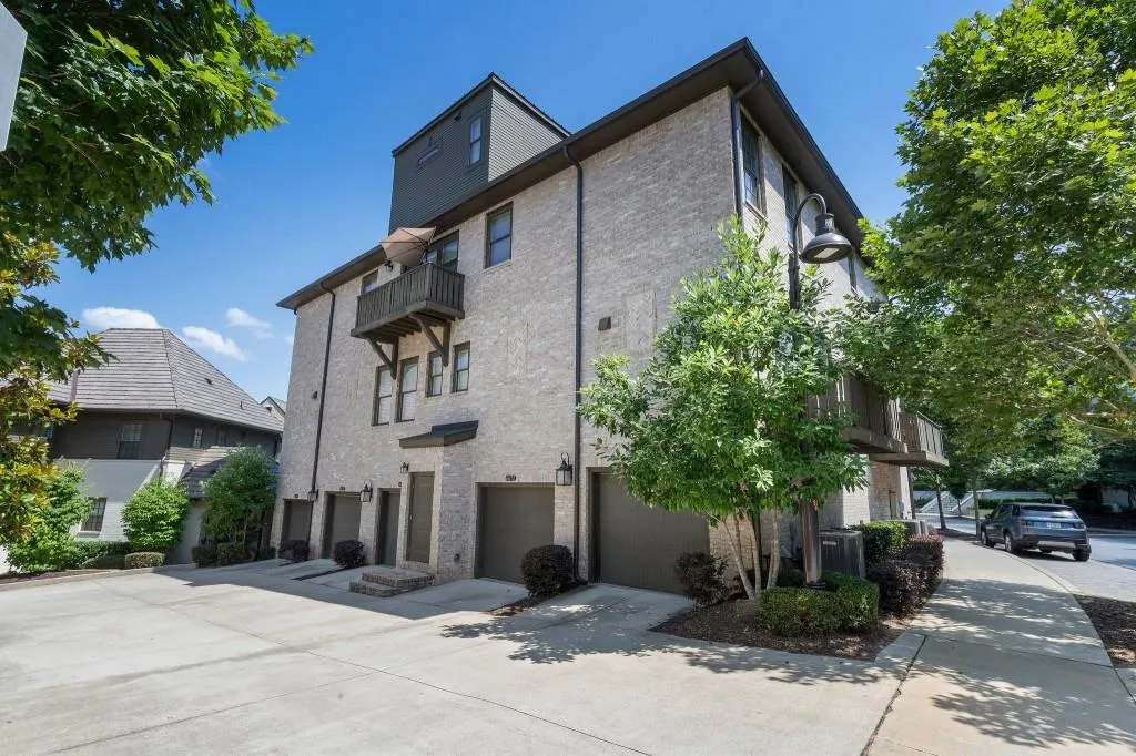 6674 Cadence Boulevard, Atlanta, Georgia 30328, 1 Bedroom Bedrooms, ,1 BathroomBathrooms,Residential,Sold,6674 Cadence Boulevard,7431369