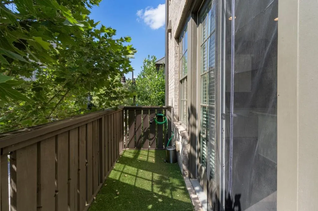 6674 Cadence Boulevard, Atlanta, Georgia 30328, 1 Bedroom Bedrooms, ,1 BathroomBathrooms,Residential,Sold,6674 Cadence Boulevard,7431369