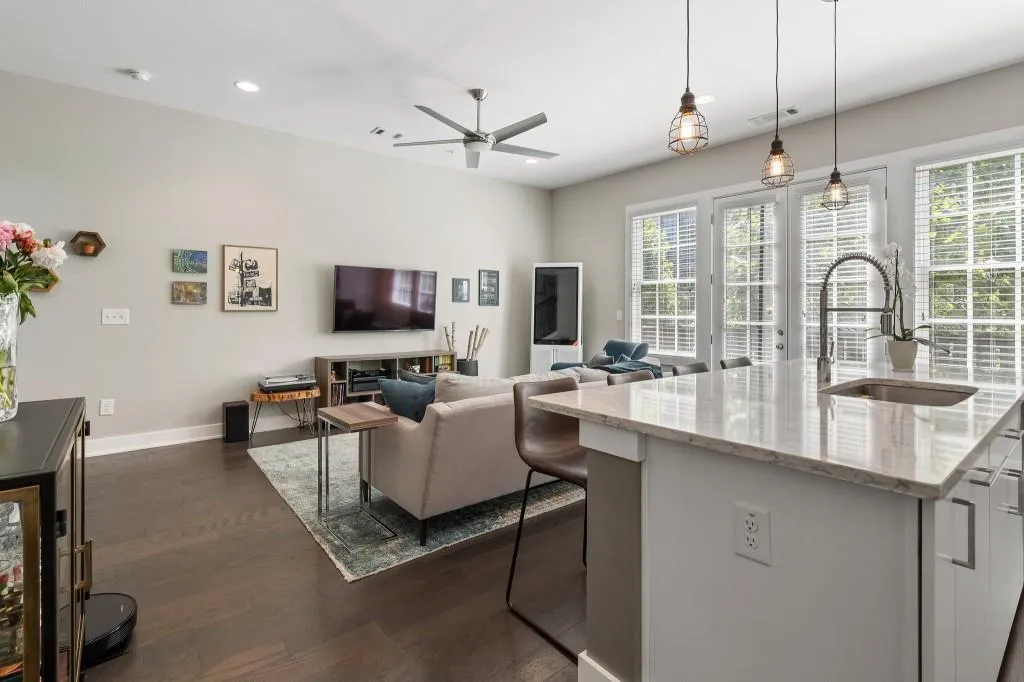 6674 Cadence Boulevard, Atlanta, Georgia 30328, 1 Bedroom Bedrooms, ,1 BathroomBathrooms,Residential,Sold,6674 Cadence Boulevard,7431369