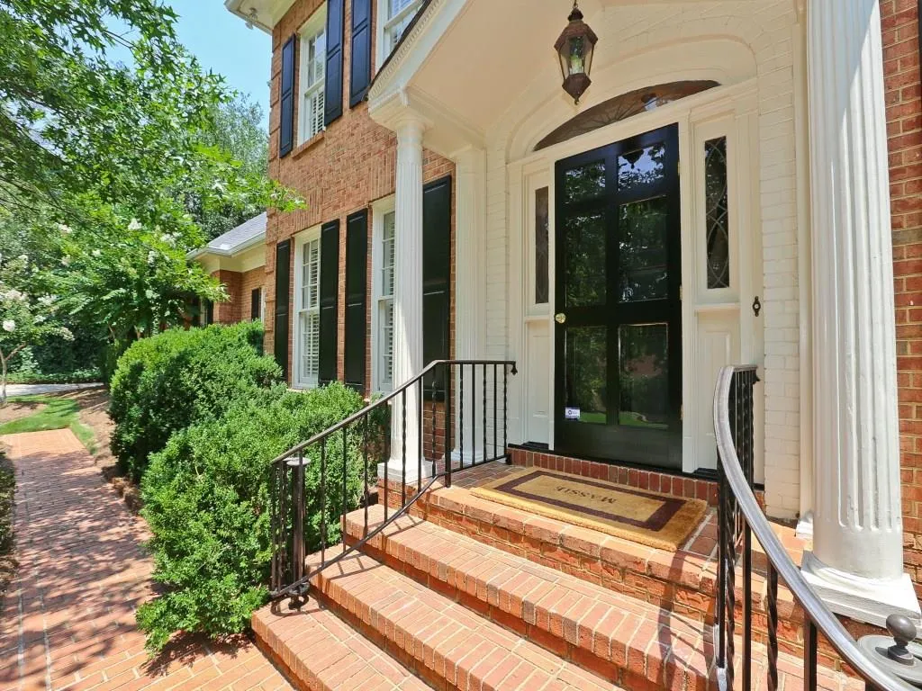 3403 W Paces Ferry Court Nw, Atlanta, Georgia 30327, 5 Bedrooms Bedrooms, ,3 BathroomsBathrooms,Residential,Sold,3403 W Paces Ferry Court Nw,5706531