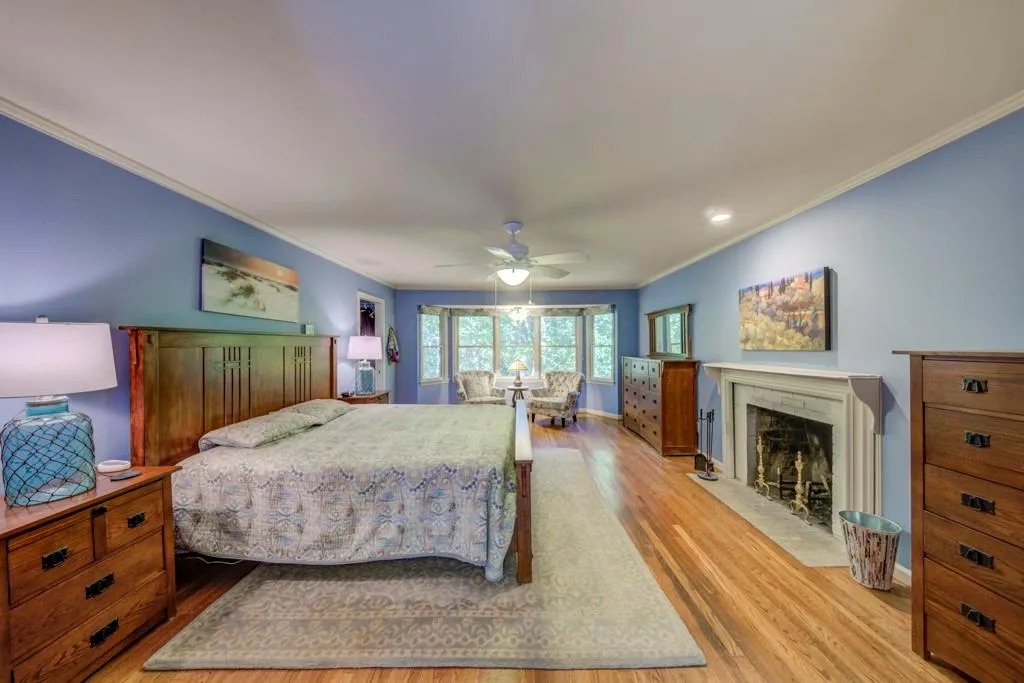 5200 Riverview Road, Atlanta, Georgia 30327, 4 Bedrooms Bedrooms, ,2 BathroomsBathrooms,Residential,Sold,5200 Riverview Road,7128060