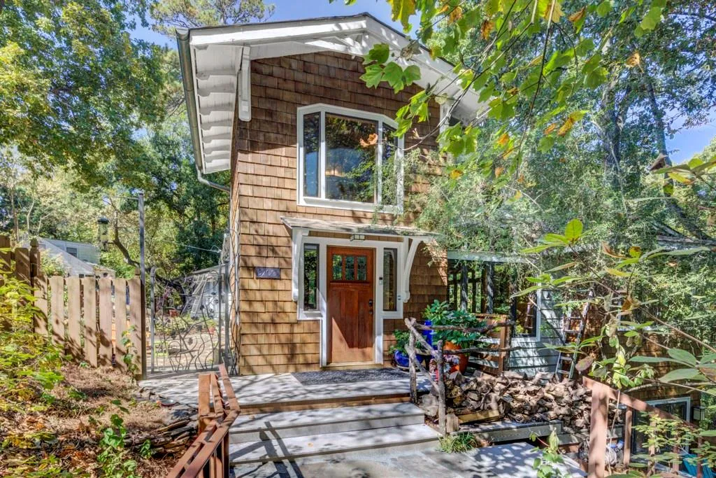 5200 Riverview Road, Atlanta, Georgia 30327, 4 Bedrooms Bedrooms, ,2 BathroomsBathrooms,Residential,Sold,5200 Riverview Road,7128060