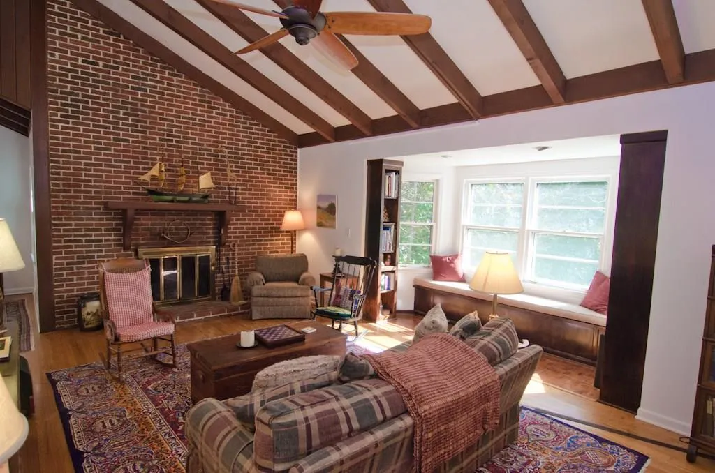 5810 Brookgreen Road, Sandy Springs, Georgia 30328, 4 Bedrooms Bedrooms, ,3 BathroomsBathrooms,Residential,Sold,5810 Brookgreen Road,5663210