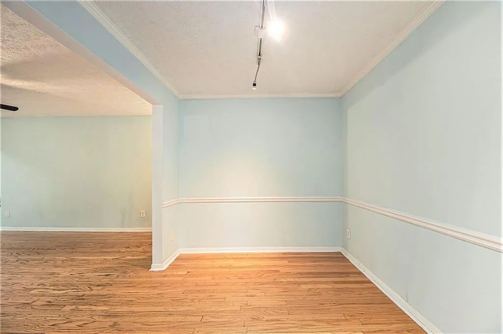 5143 Roswell Road Unit 8, Atlanta, Georgia 30342, 2 Bedrooms Bedrooms, ,1 BathroomBathrooms,Residential,For Sale,5143 Roswell Road Unit 8,7682883