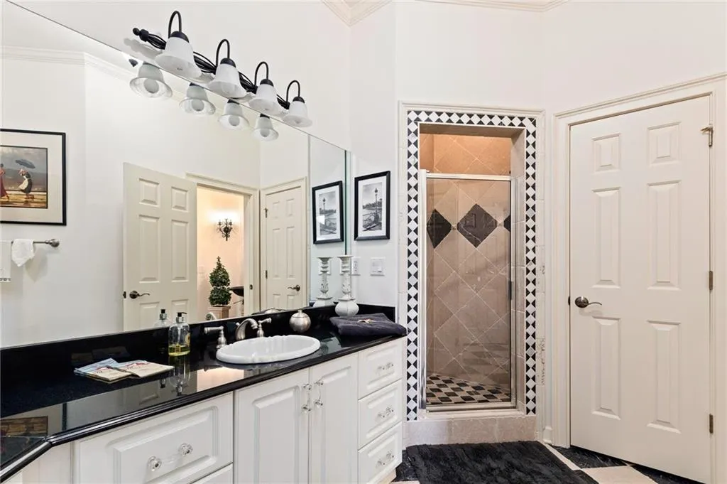 374 Caruso Court, Sandy Springs, Georgia 30350, 5 Bedrooms Bedrooms, ,6 BathroomsBathrooms,Residential,Sold,374 Caruso Court,6684749