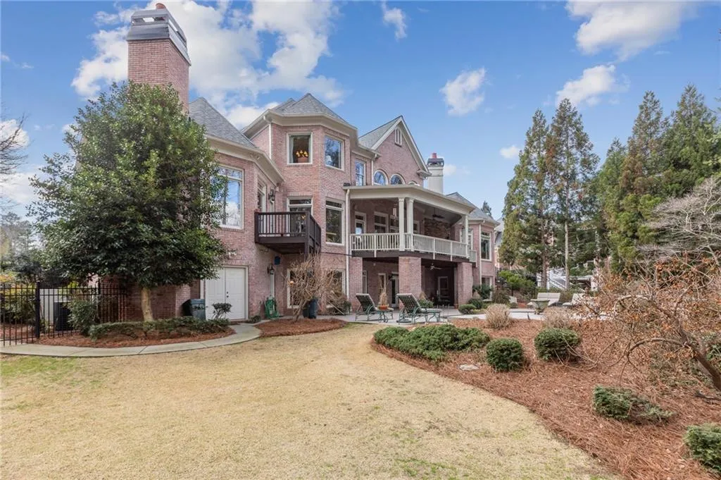 374 Caruso Court, Sandy Springs, Georgia 30350, 5 Bedrooms Bedrooms, ,6 BathroomsBathrooms,Residential,Sold,374 Caruso Court,6684749