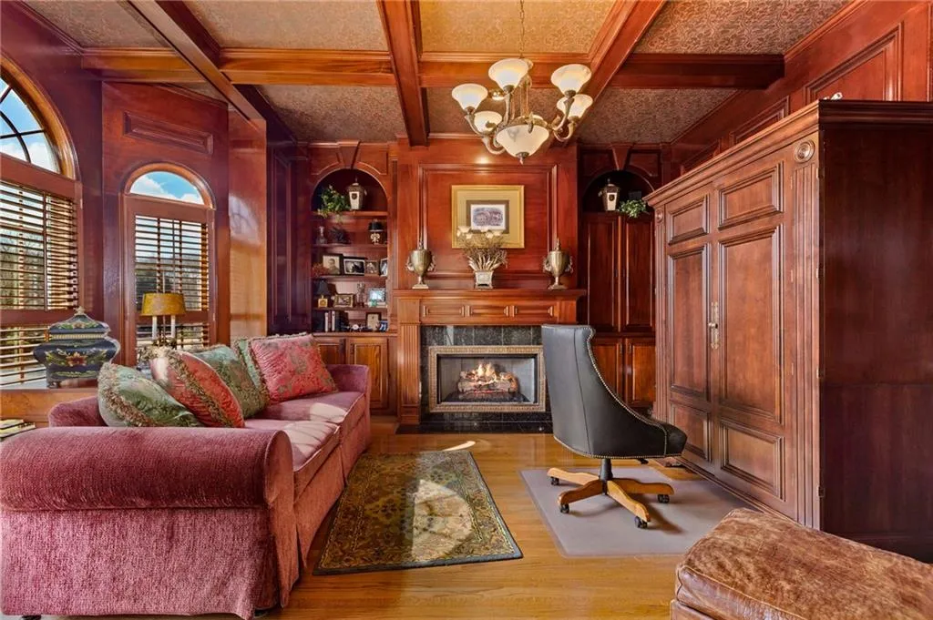 374 Caruso Court, Sandy Springs, Georgia 30350, 5 Bedrooms Bedrooms, ,6 BathroomsBathrooms,Residential,Sold,374 Caruso Court,6684749