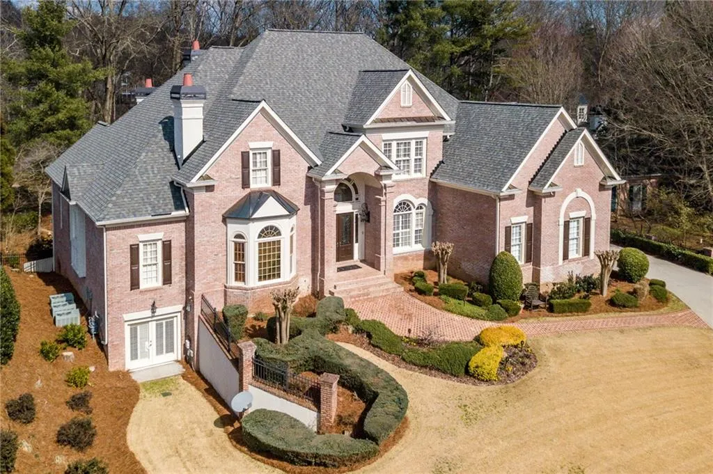 374 Caruso Court, Sandy Springs, Georgia 30350, 5 Bedrooms Bedrooms, ,6 BathroomsBathrooms,Residential,Sold,374 Caruso Court,6684749