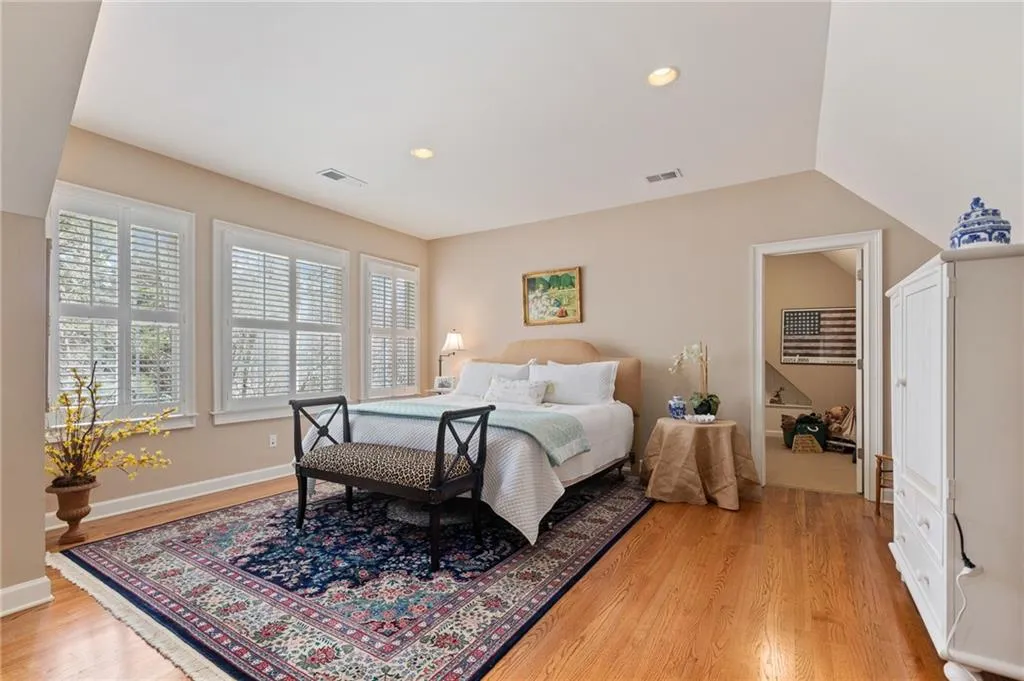 374 Caruso Court, Sandy Springs, Georgia 30350, 5 Bedrooms Bedrooms, ,6 BathroomsBathrooms,Residential,Sold,374 Caruso Court,6684749