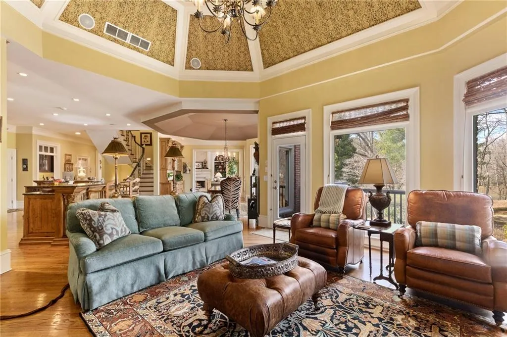 374 Caruso Court, Sandy Springs, Georgia 30350, 5 Bedrooms Bedrooms, ,6 BathroomsBathrooms,Residential,Sold,374 Caruso Court,6684749