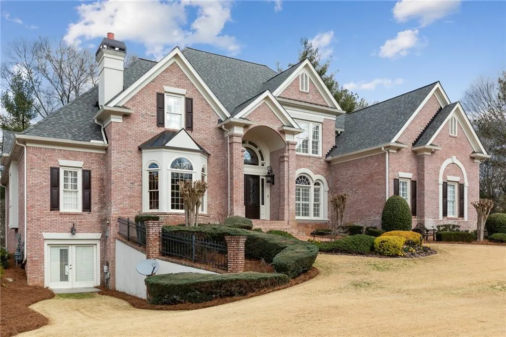 374 Caruso Court, Sandy Springs, Georgia 30350, 5 Bedrooms Bedrooms, ,6 BathroomsBathrooms,Residential,Sold,374 Caruso Court,6684749