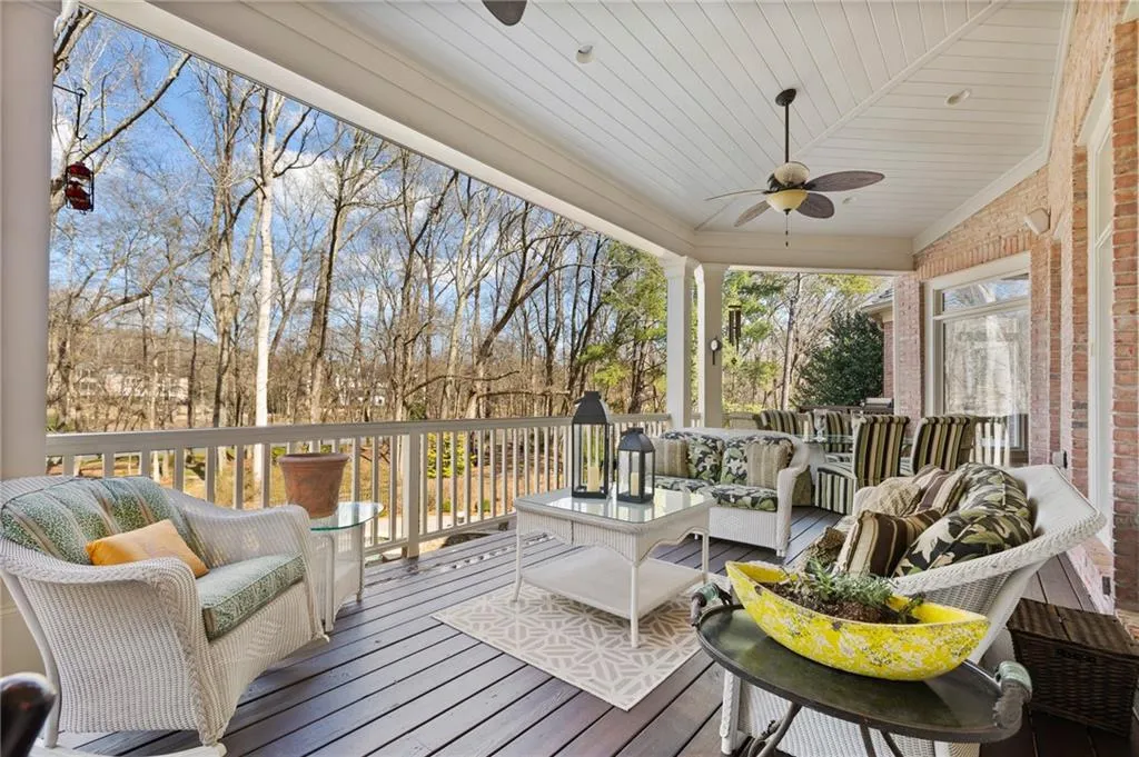 374 Caruso Court, Sandy Springs, Georgia 30350, 5 Bedrooms Bedrooms, ,6 BathroomsBathrooms,Residential,Sold,374 Caruso Court,6684749