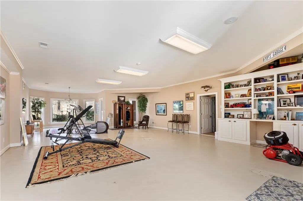 374 Caruso Court, Sandy Springs, Georgia 30350, 5 Bedrooms Bedrooms, ,6 BathroomsBathrooms,Residential,Sold,374 Caruso Court,6684749