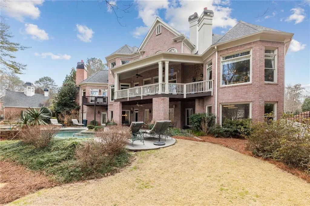 374 Caruso Court, Sandy Springs, Georgia 30350, 5 Bedrooms Bedrooms, ,6 BathroomsBathrooms,Residential,Sold,374 Caruso Court,6684749