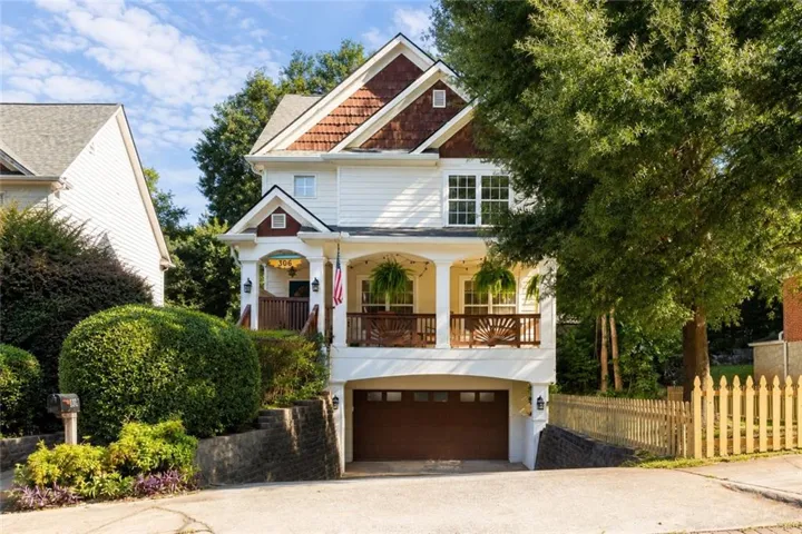Welcome to Kendrick Ave - steps from all Grant Park has to offer!