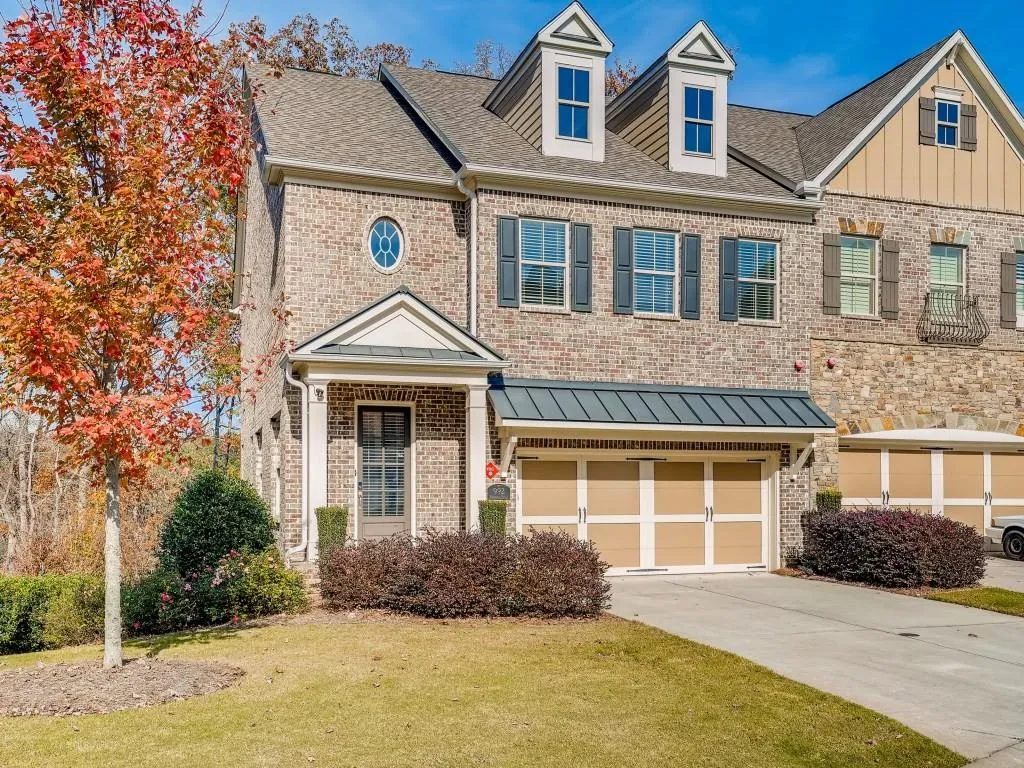 992 Bergeron Place, Sandy Springs, Georgia 30338, 3 Bedrooms Bedrooms, ,3 BathroomsBathrooms,Residential,Sold,992 Bergeron Place,6825801