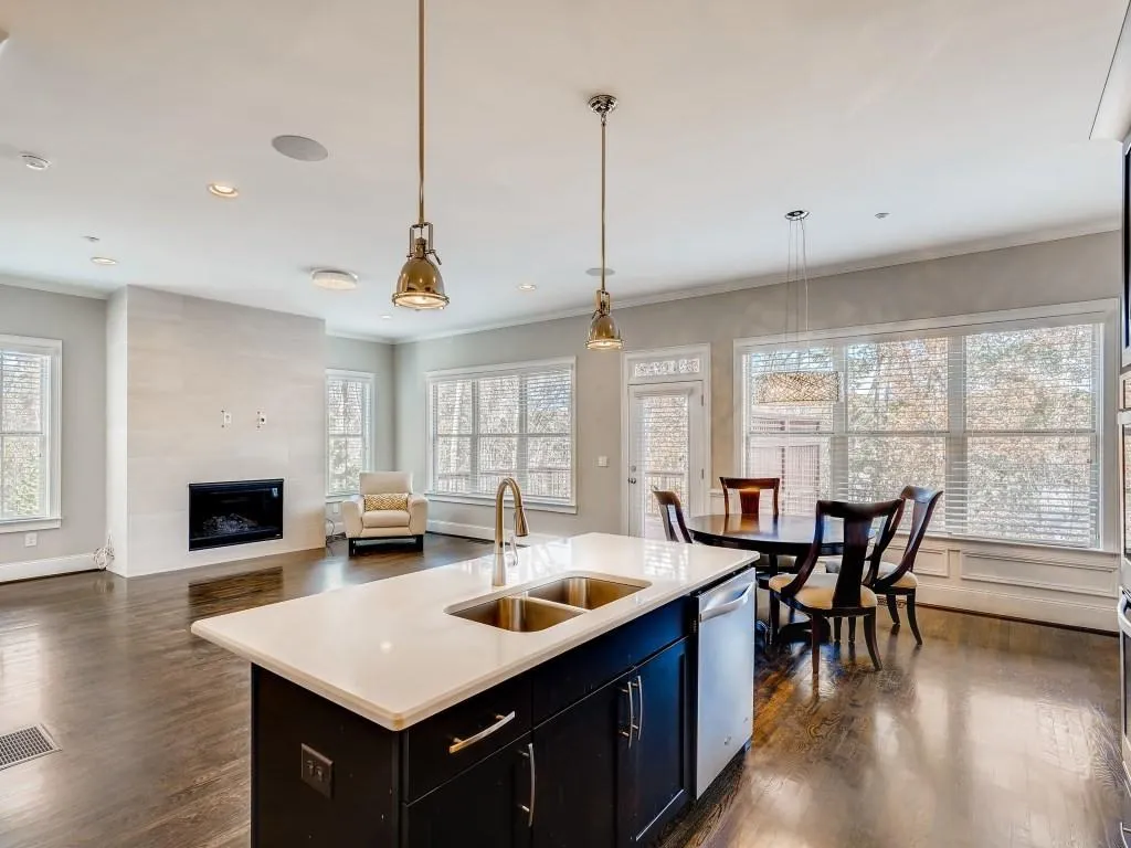 992 Bergeron Place, Sandy Springs, Georgia 30338, 3 Bedrooms Bedrooms, ,3 BathroomsBathrooms,Residential,Sold,992 Bergeron Place,6825801