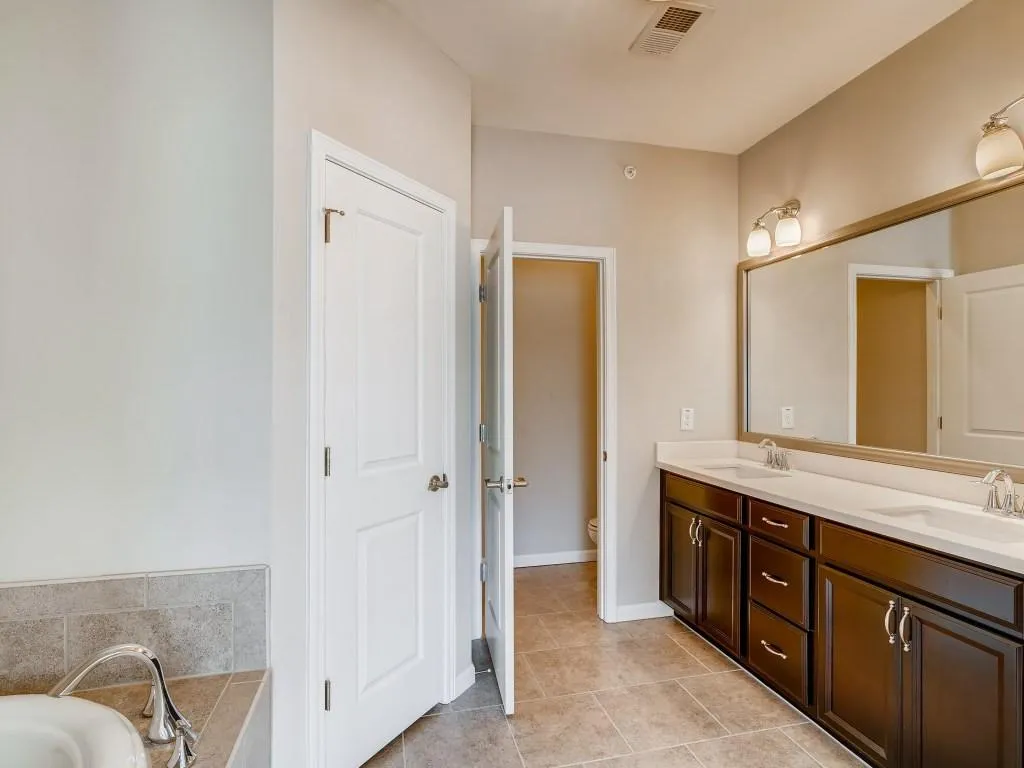 992 Bergeron Place, Sandy Springs, Georgia 30338, 3 Bedrooms Bedrooms, ,3 BathroomsBathrooms,Residential,Sold,992 Bergeron Place,6825801