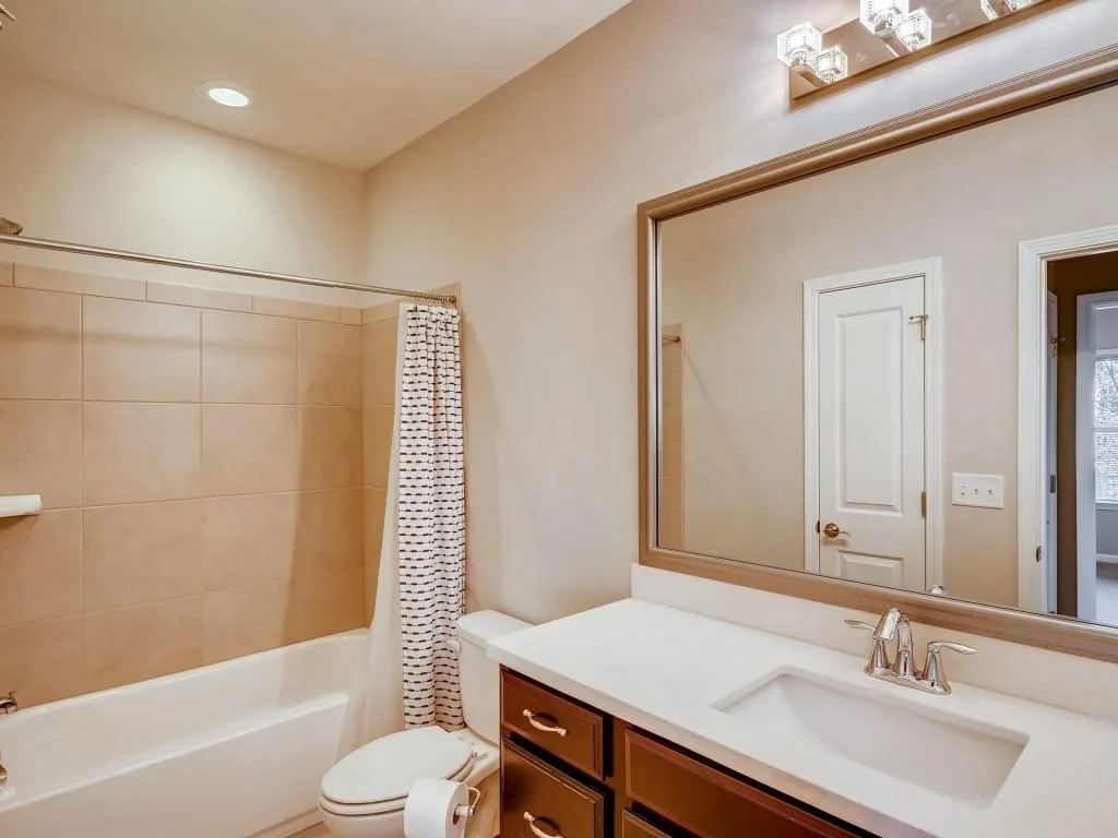 992 Bergeron Place, Sandy Springs, Georgia 30338, 3 Bedrooms Bedrooms, ,3 BathroomsBathrooms,Residential,Sold,992 Bergeron Place,6825801