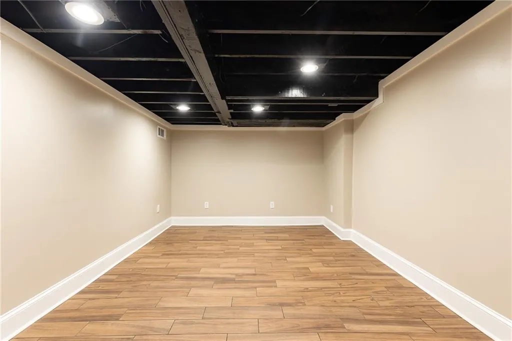 224 Peachtree Way Ne, Atlanta, Georgia 30305, 3 Bedrooms Bedrooms, ,3 BathroomsBathrooms,Residential,For Sale,224 Peachtree Way Ne,7629334