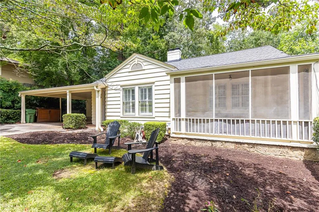 224 Peachtree Way Ne, Atlanta, Georgia 30305, 3 Bedrooms Bedrooms, ,3 BathroomsBathrooms,Residential,For Sale,224 Peachtree Way Ne,7629334
