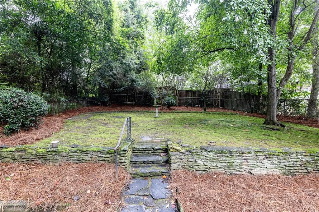 224 Peachtree Way Ne, Atlanta, Georgia 30305, 3 Bedrooms Bedrooms, ,3 BathroomsBathrooms,Residential,For Sale,224 Peachtree Way Ne,7629334