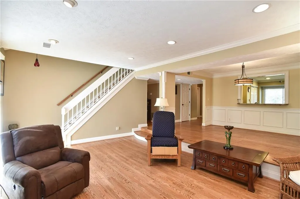 506 Sutters Point, Atlanta, Georgia 30328, 3 Bedrooms Bedrooms, ,2 BathroomsBathrooms,Residential,Sold,506 Sutters Point,5908097