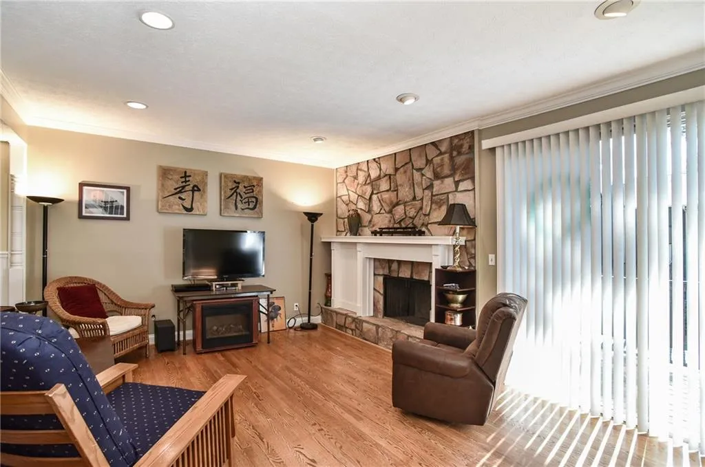 506 Sutters Point, Atlanta, Georgia 30328, 3 Bedrooms Bedrooms, ,2 BathroomsBathrooms,Residential,Sold,506 Sutters Point,5908097