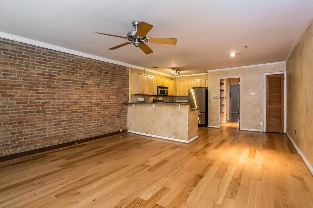 100 Alden Avenue Nw Unit A4, Atlanta, Georgia 30309, 1 Bedroom Bedrooms, ,1 BathroomBathrooms,Residential,Sold,100 Alden Avenue Nw Unit A4,5779841