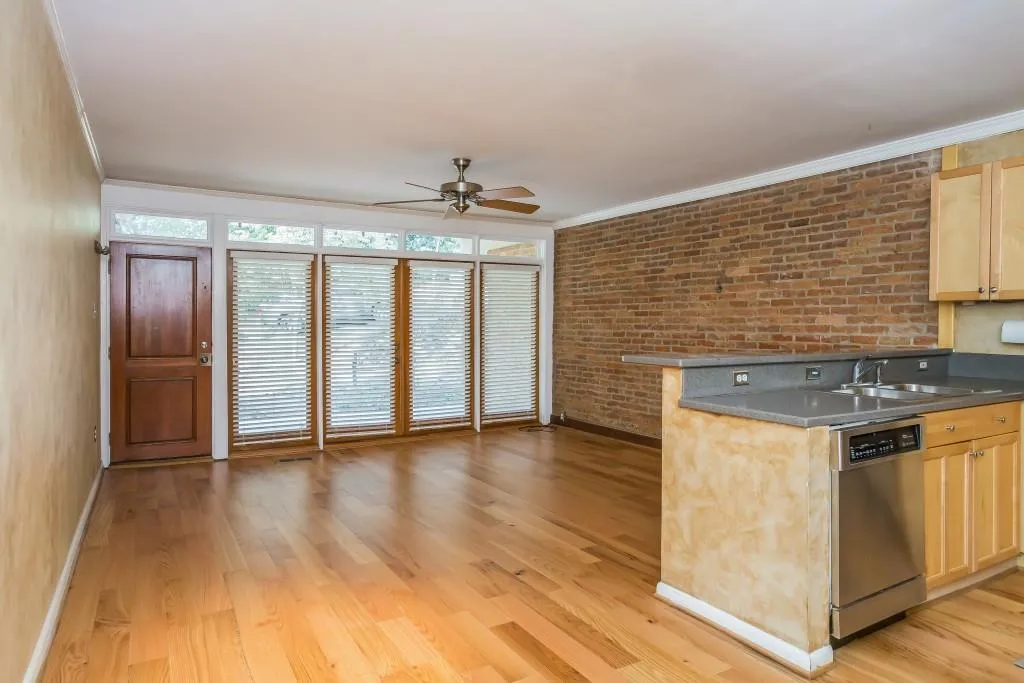 100 Alden Avenue Nw Unit A4, Atlanta, Georgia 30309, 1 Bedroom Bedrooms, ,1 BathroomBathrooms,Residential,Sold,100 Alden Avenue Nw Unit A4,5779841