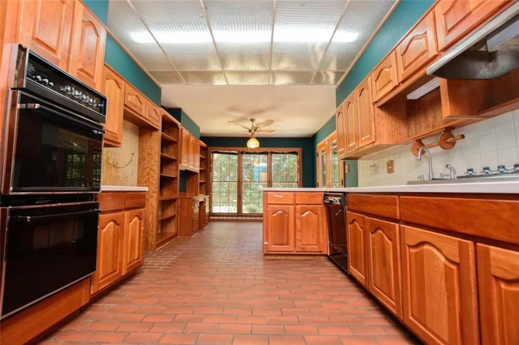 510 Dalrymple Road Ne, Sandy Springs, Georgia 30328, 4 Bedrooms Bedrooms, ,2 BathroomsBathrooms,Residential,Sold,510 Dalrymple Road Ne,6048285