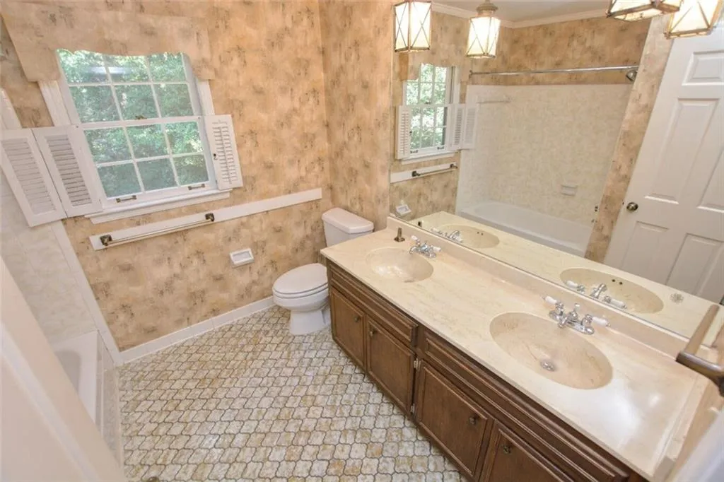 510 Dalrymple Road Ne, Sandy Springs, Georgia 30328, 4 Bedrooms Bedrooms, ,2 BathroomsBathrooms,Residential,Sold,510 Dalrymple Road Ne,6048285