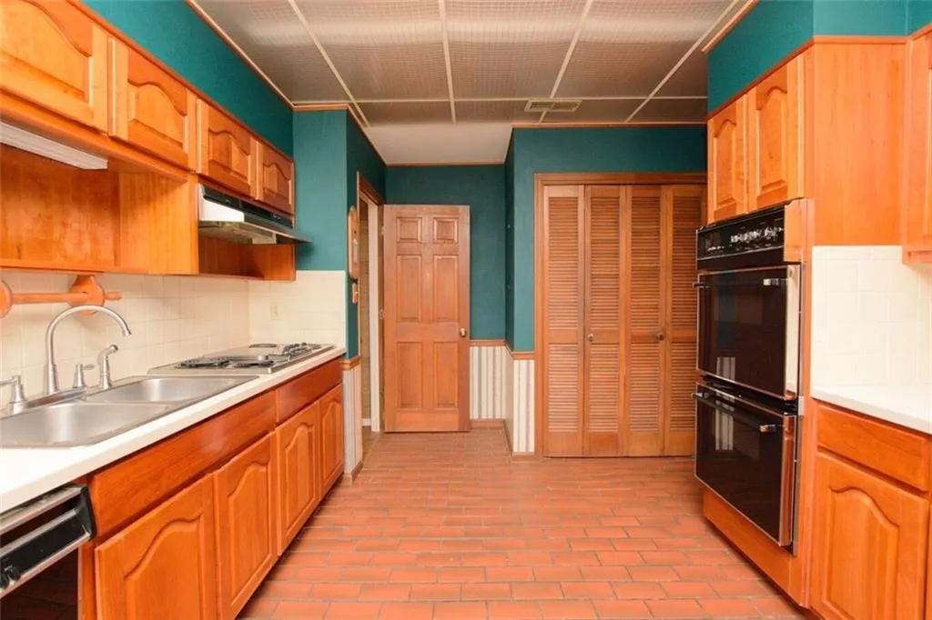 510 Dalrymple Road Ne, Sandy Springs, Georgia 30328, 4 Bedrooms Bedrooms, ,2 BathroomsBathrooms,Residential,Sold,510 Dalrymple Road Ne,6048285