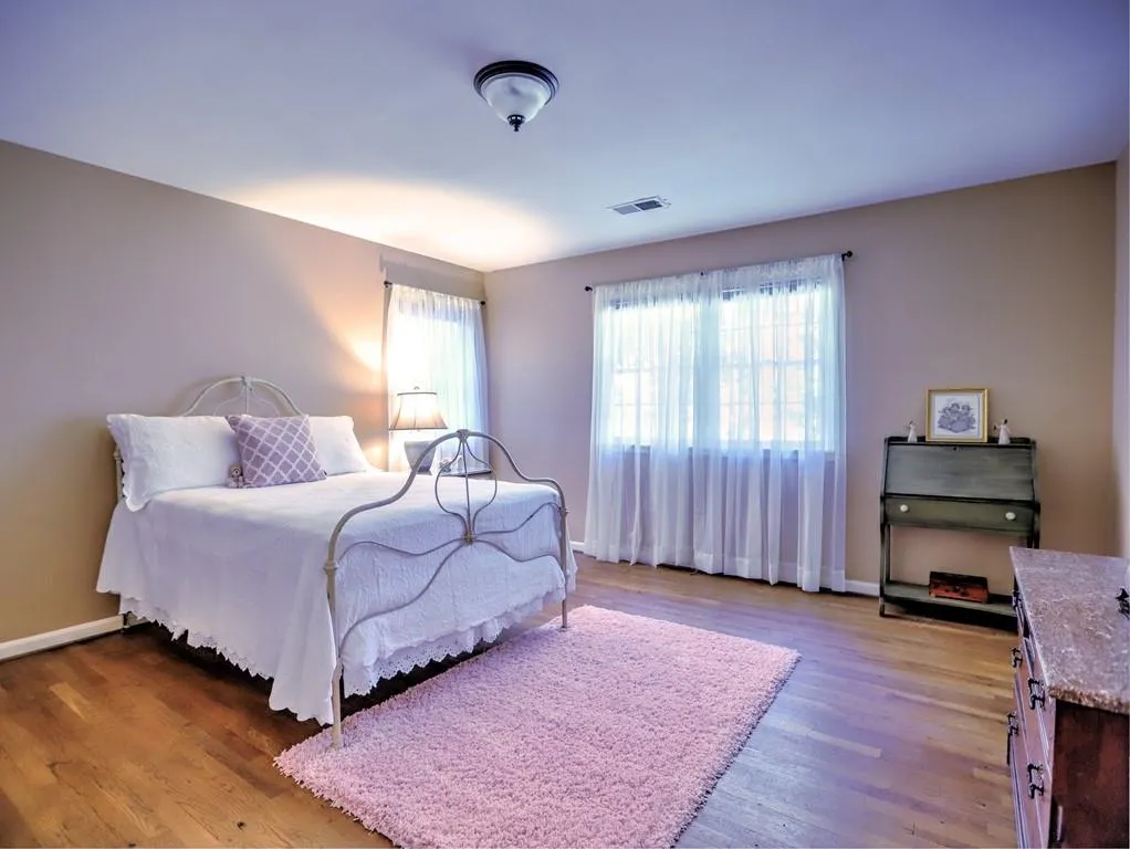 490 Dalrymple Road, Sandy Springs, Georgia 30328, 5 Bedrooms Bedrooms, ,3 BathroomsBathrooms,Residential,Sold,490 Dalrymple Road,6959861